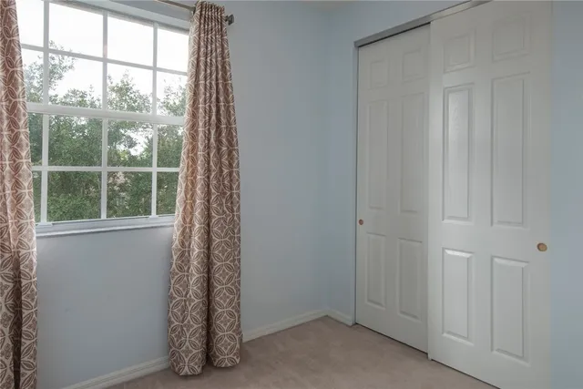 a view of empty room with window