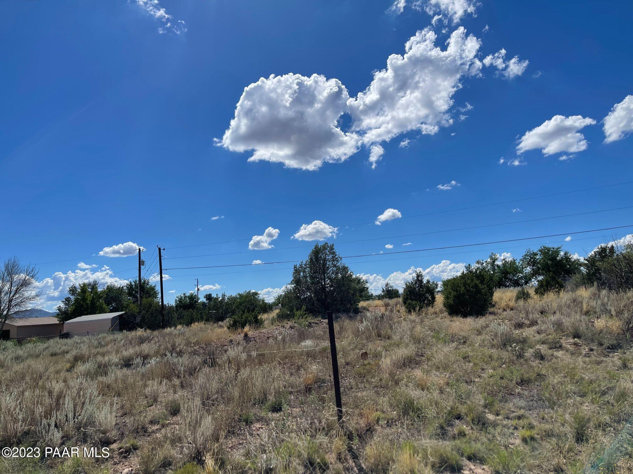 25406 Juniper Road Paulden, AZ 86334 - Photo 1 of 3 Front