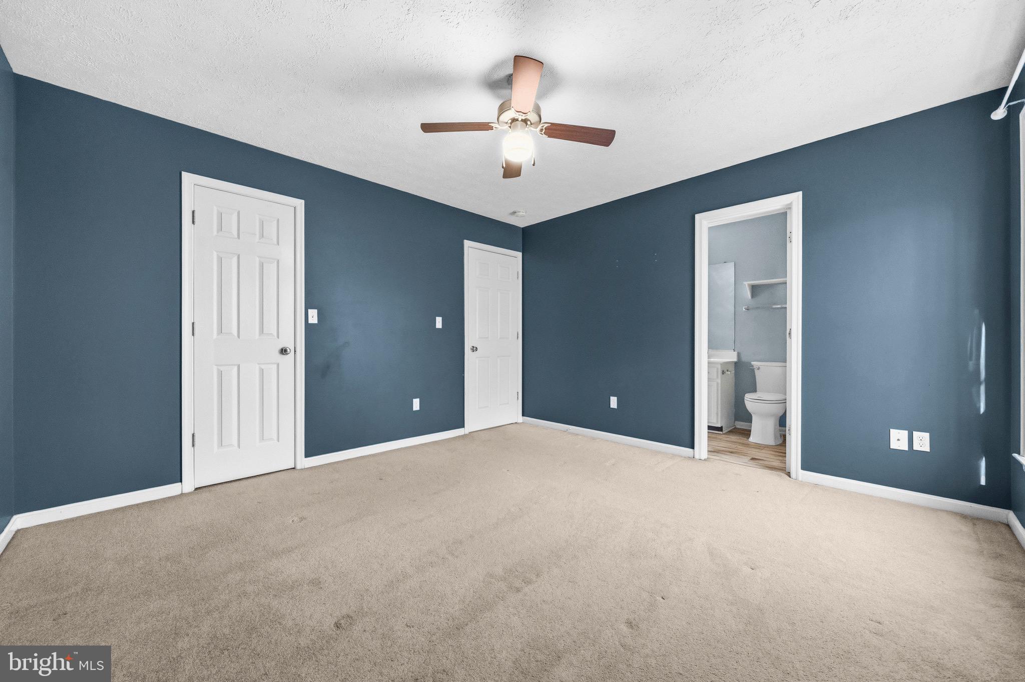 2616 Ruffin Drive Fredericksburg, VA 22408 - Photo 19 of 36 a view of a livingroom with a chandelier fan