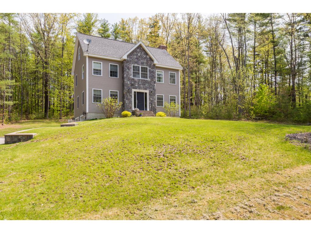22 Peaslee Road Rochester, NH 03867 - Photo 1 of 35