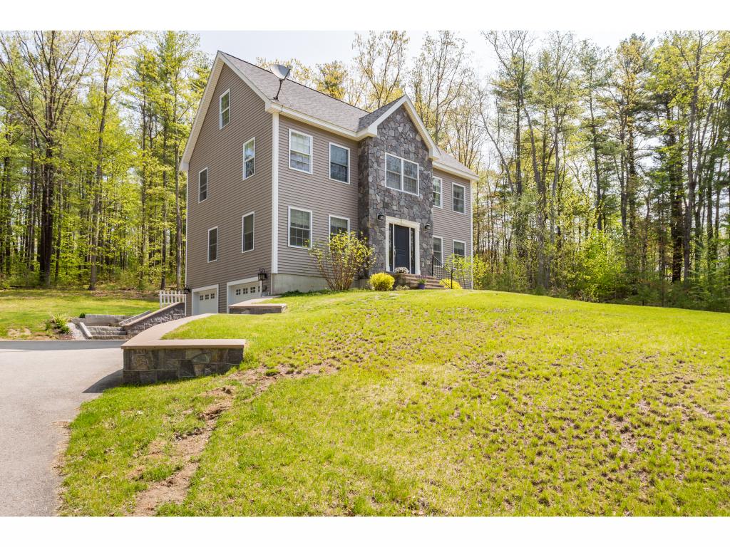 22 Peaslee Road Rochester, NH 03867 - Photo 2 of 35