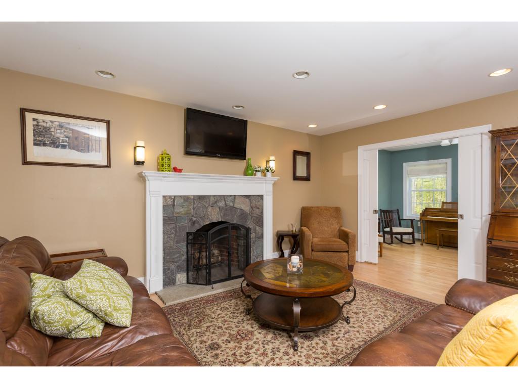 22 Peaslee Road Rochester, NH 03867 - Photo 8 of 35