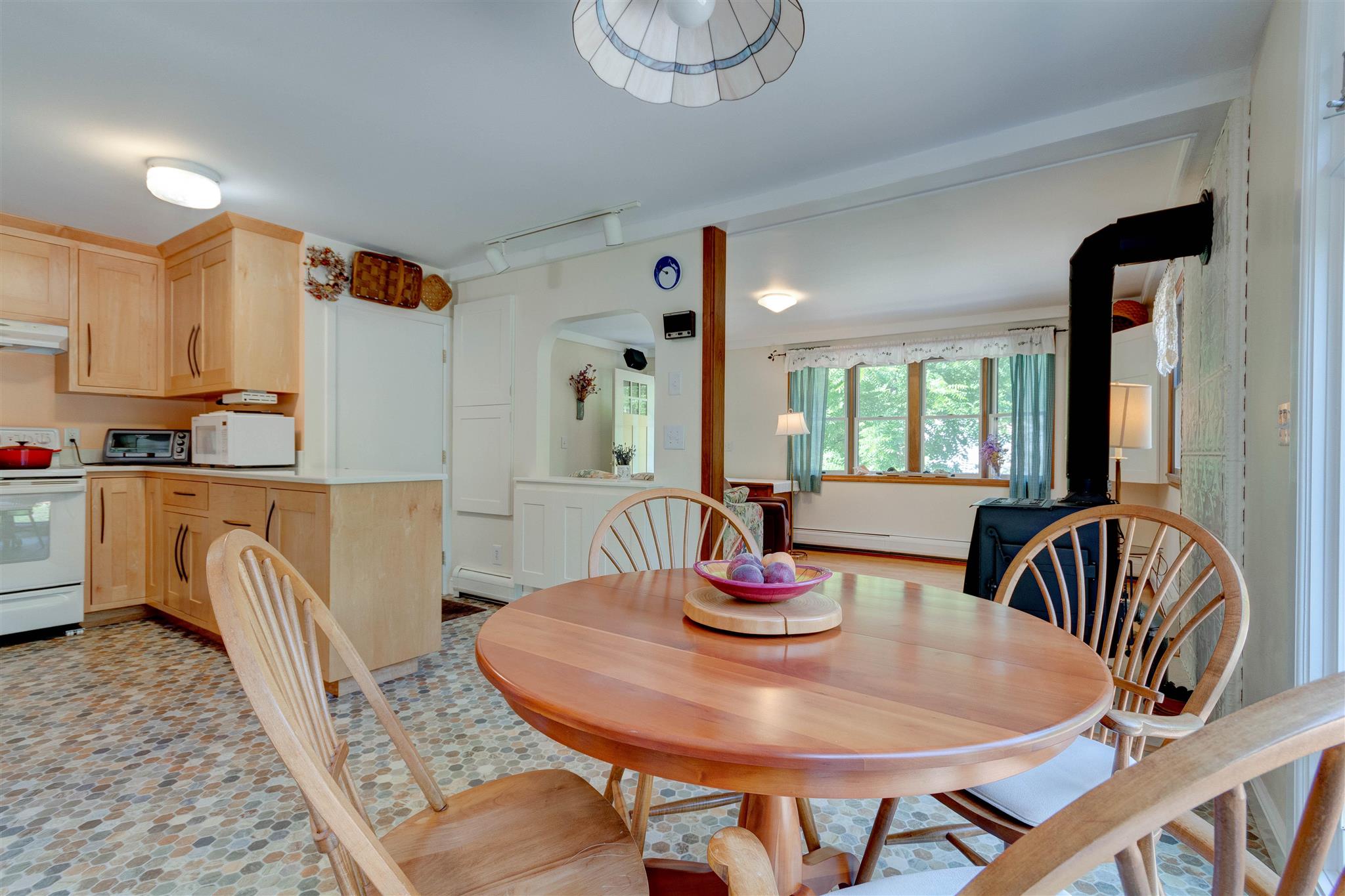 73 Deerfield Road Nottingham, NH 03290 - Photo 8 of 40