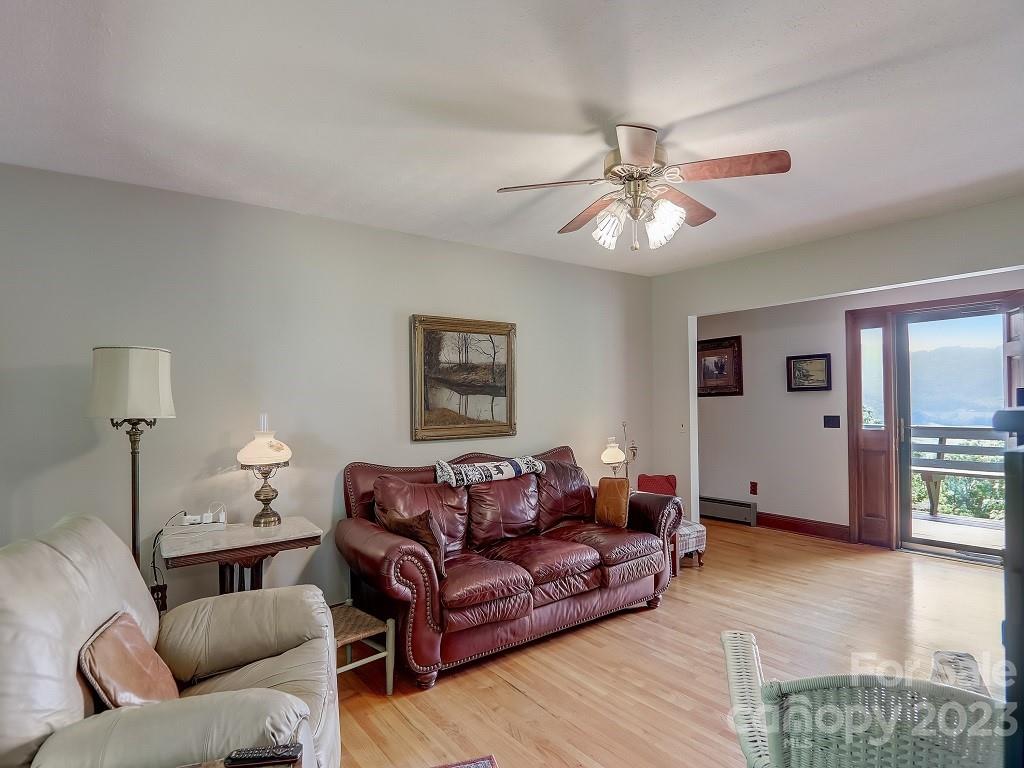 564 McCracken Farm Road Clyde, NC 28721 - Photo 13 of 43