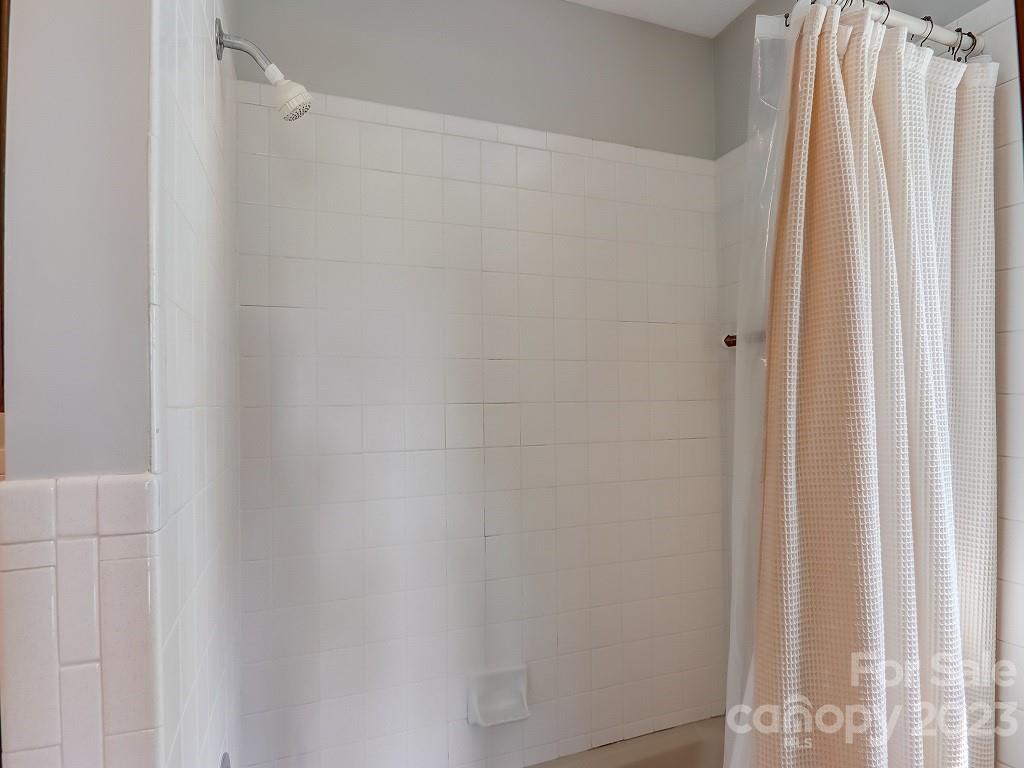 564 McCracken Farm Road Clyde, NC 28721 - Photo 20 of 43