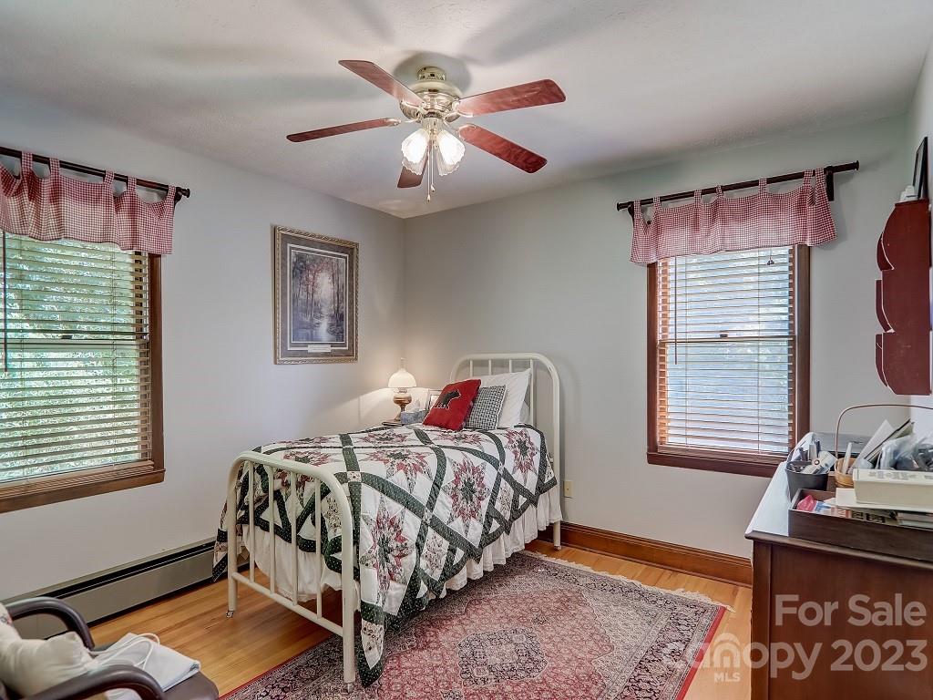 564 McCracken Farm Road Clyde, NC 28721 - Photo 22 of 43