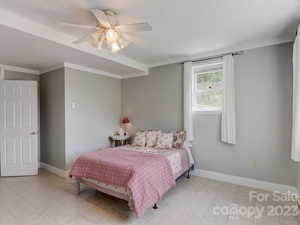 564 McCracken Farm Road Clyde, NC 28721 - Photo 27 of 43