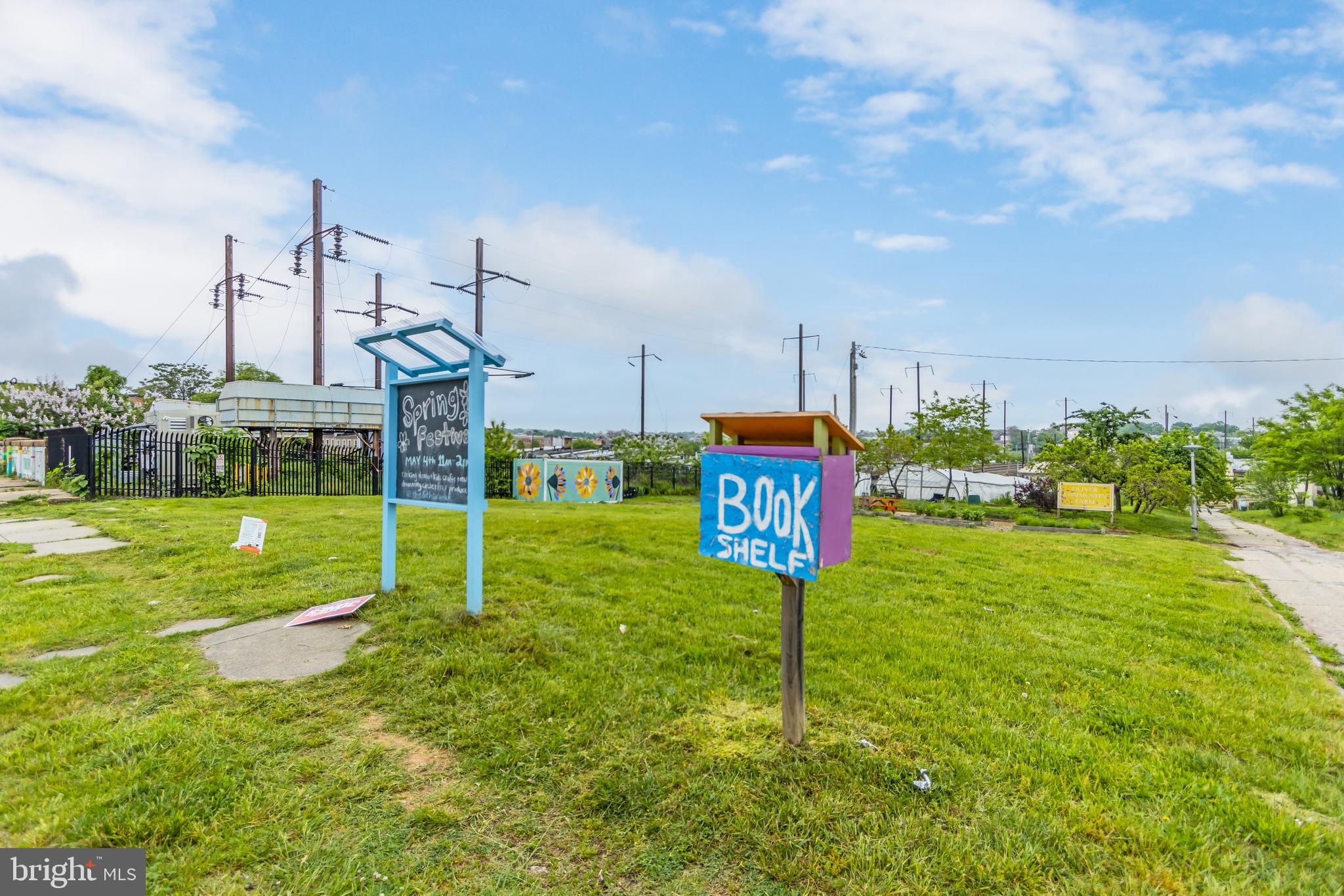 1235 North Bond Street Baltimore, MD 21213 - Photo 19 of 20 a view of a park with swings
