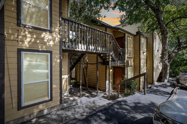 $185,000 | 1000 West 26th Street, Unit 213, Austin, TX 78705