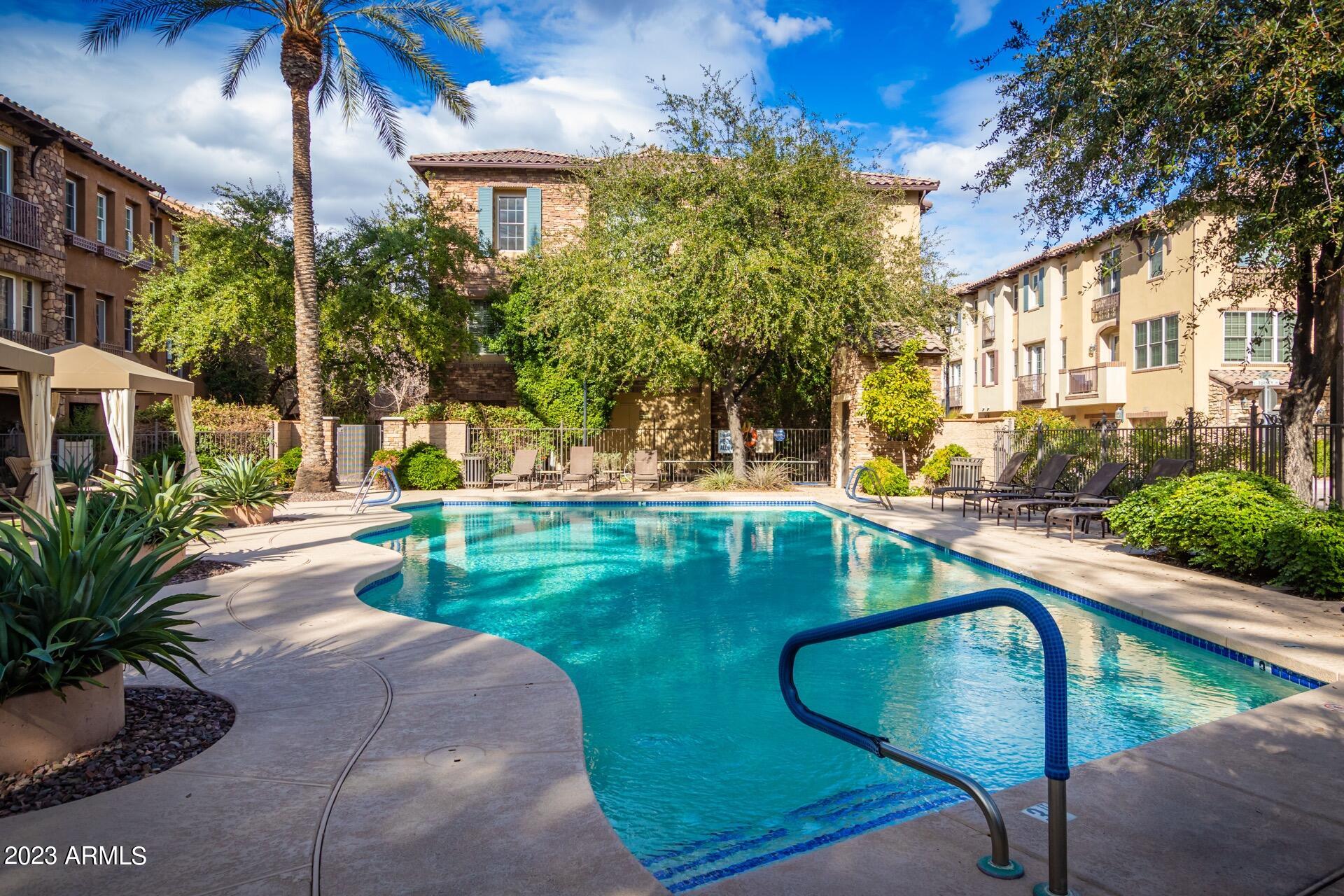 4381 North 24th Way Phoenix, AZ 85016 - Photo 3 of 28 Biltmore Jewel (2)