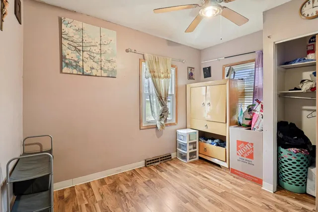 $289,100 | 796 Parkway Avenue, Elgin, IL 60120