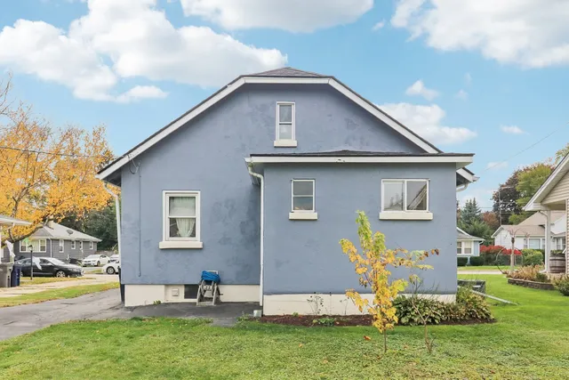 $289,100 | 796 Parkway Avenue, Elgin, IL 60120