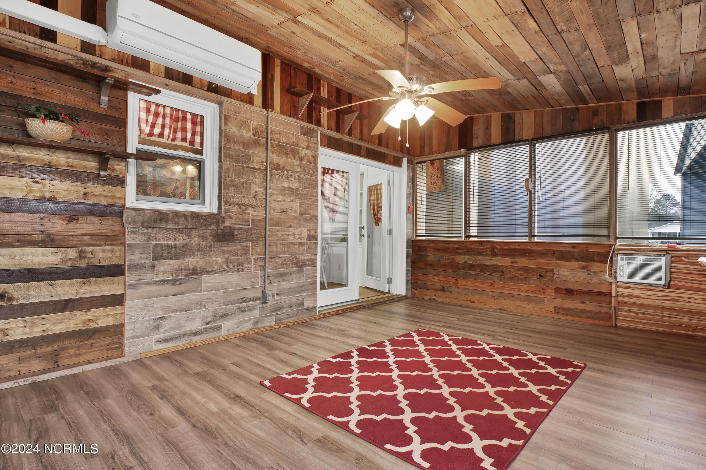363 Tar Landing Road Holly Ridge, NC 28445 - Photo 8 of 30 LDV on floors