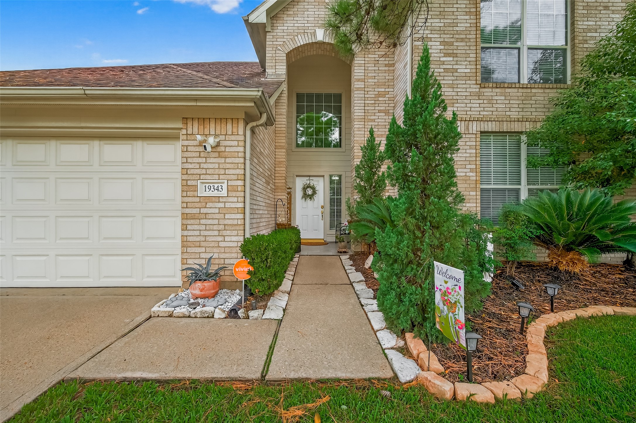19343 Dickson Park Drive Spring, TX 77373 - Photo 3 of 49 a view of a pathway both side of the house