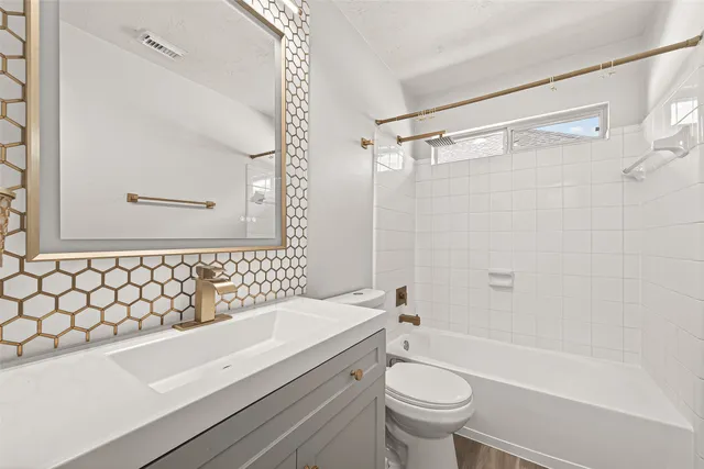 $2,600 | 19343 Dickson Park Drive, Spring, TX 77373