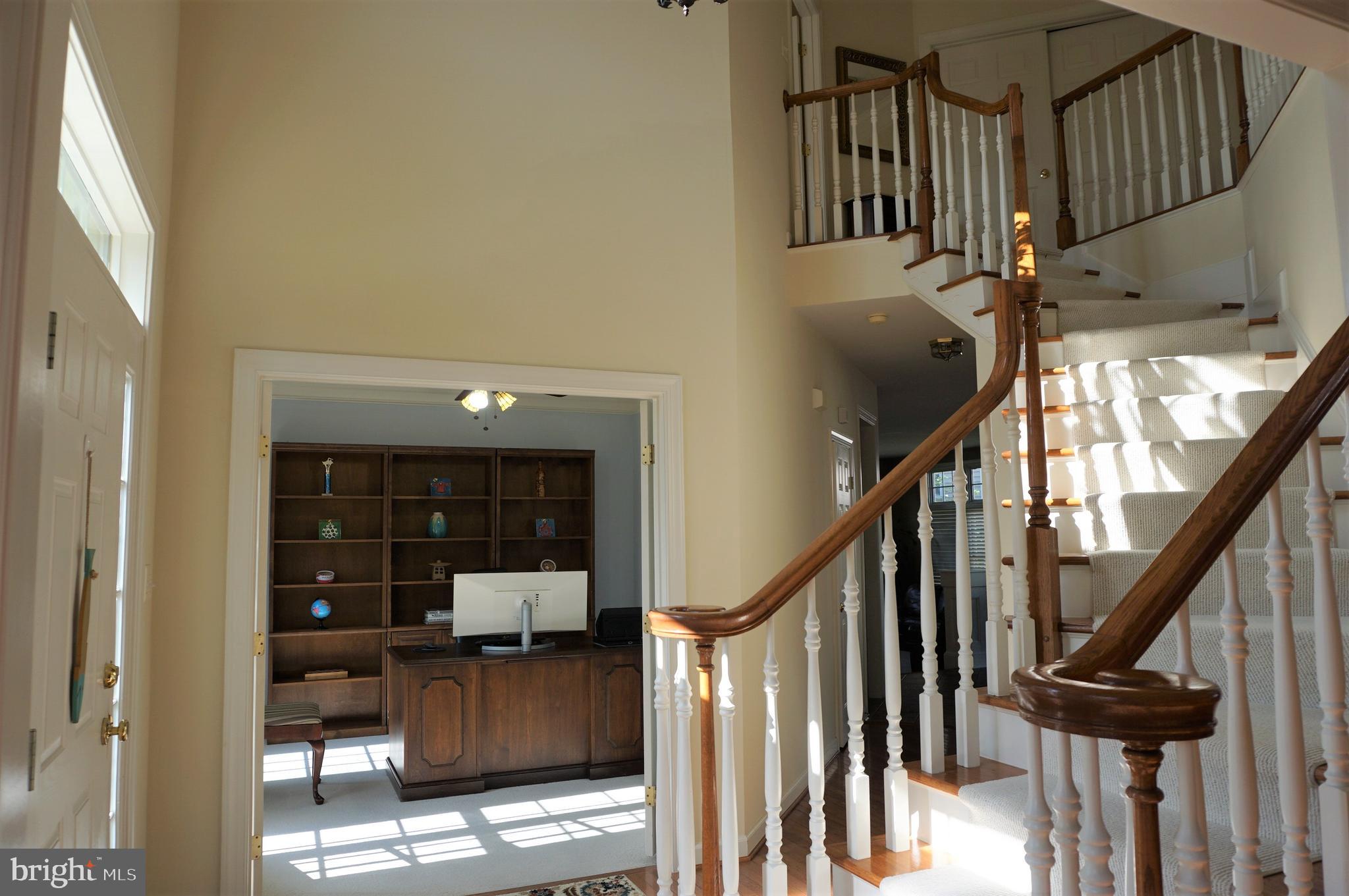 13923 Bromfield Road Germantown, MD 20874 - Photo 23 of 55 Main Level Stairs