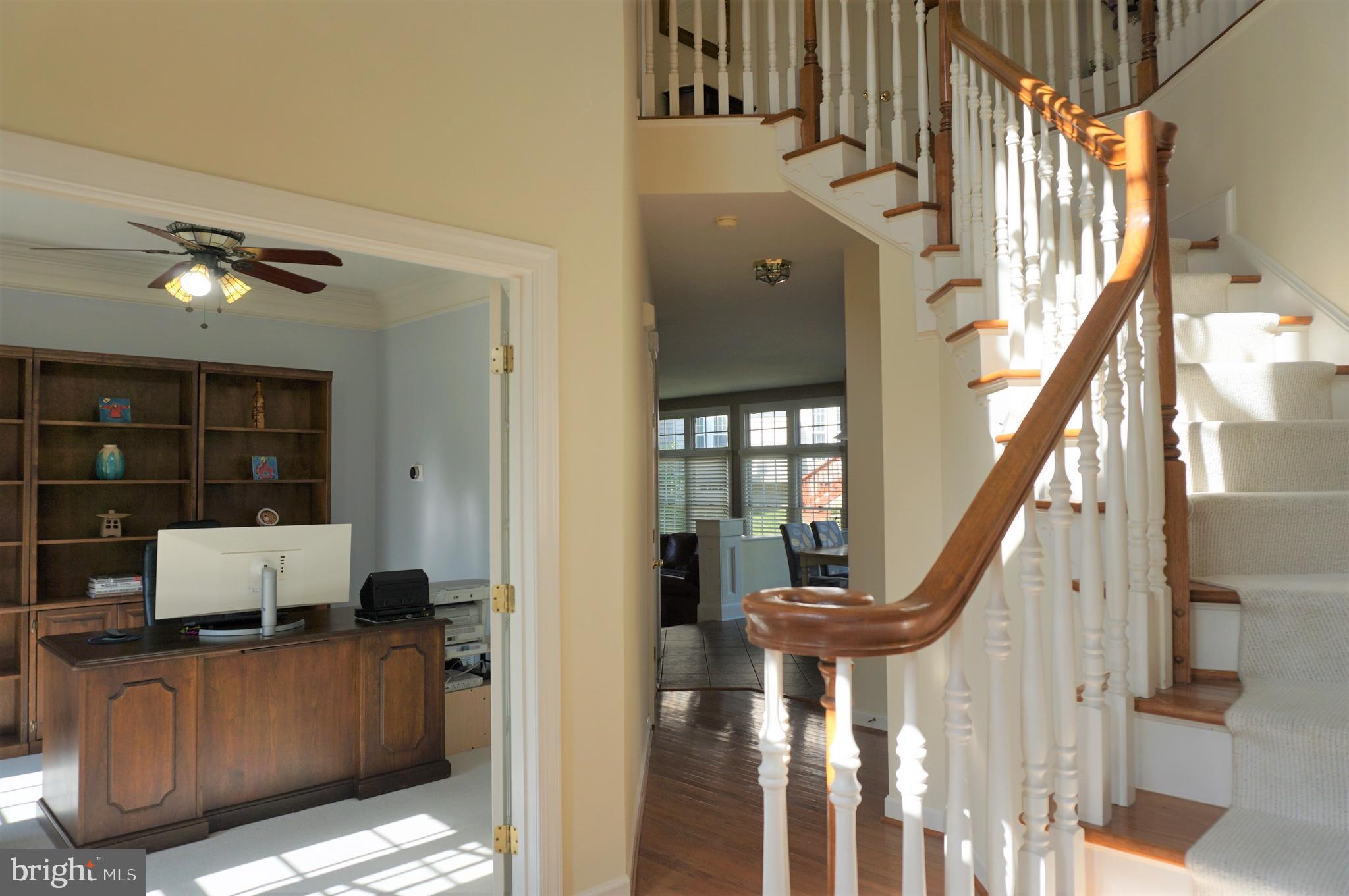 13923 Bromfield Road Germantown, MD 20874 - Photo 24 of 55 Main Level Stairs