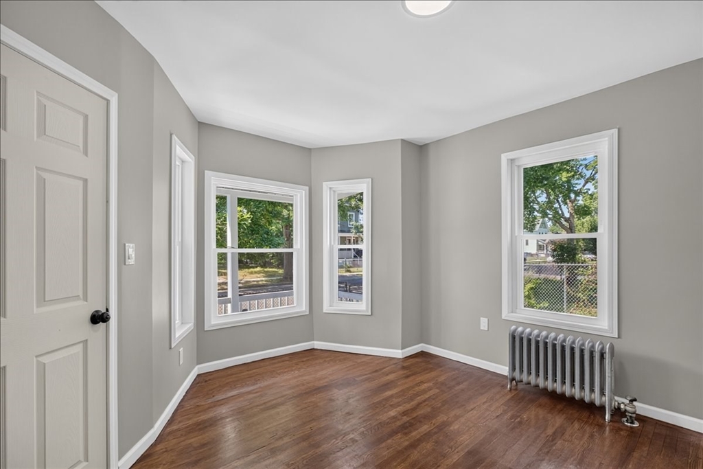 58 Greene Street Springfield, MA 01109 - Photo 14 of 41