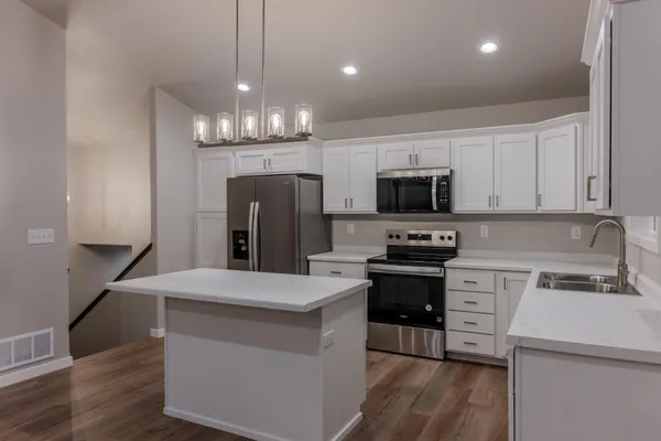 $293,900 | 3246 36th Avenue South, Moorhead, MN 56560