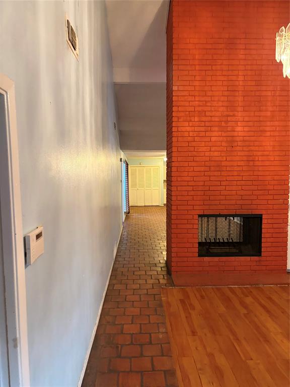 13360 Southview Lane Dallas, TX 75240 - Photo 4 of 26 a view of a brick wall