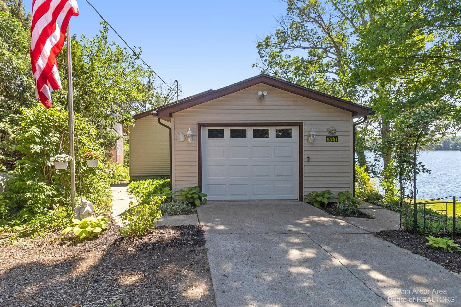 5741 Pleasant Lake Road Howell, MI 48843 - Photo 34 of 49 Photo 34