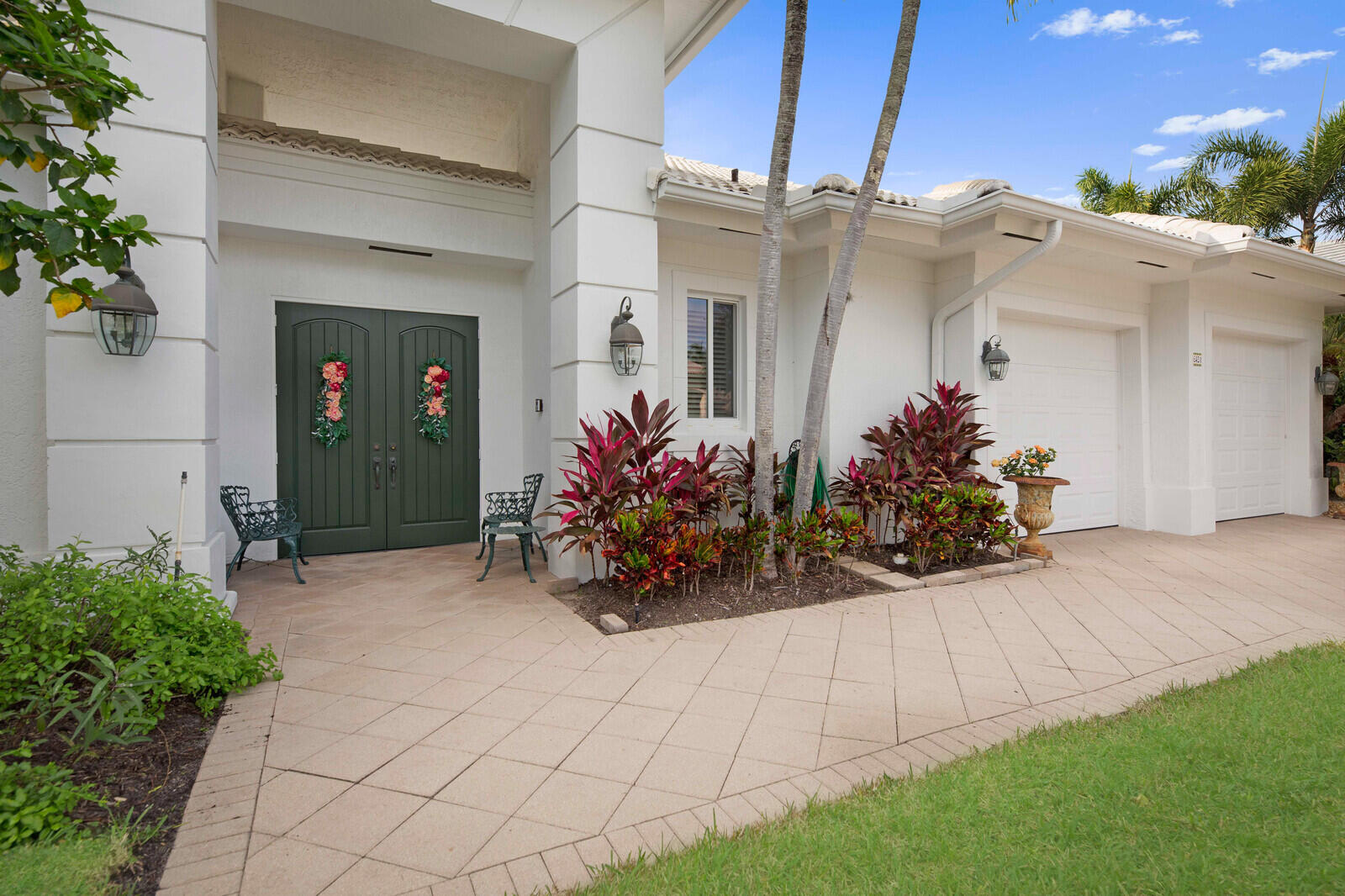 6451 Northwest 32nd Way Boca Raton, FL 33496 - Photo 2 of 74 02_6451_NW_32nd_Way_2_mls