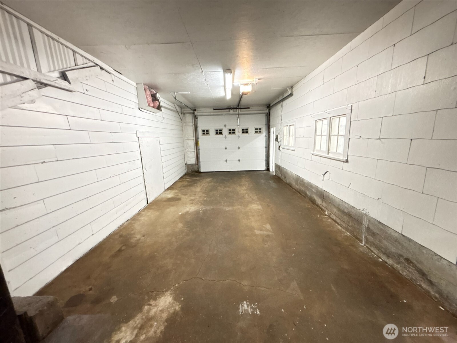 0 East Badger Road Lynden, WA 98264 - Photo 22 of 34 a view of a hallway with entryway