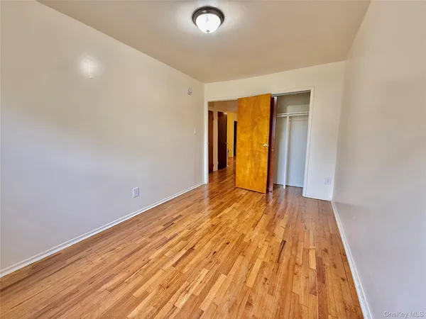 $3,700 | 1958 Burke Avenue, Unit 2 | Baychester