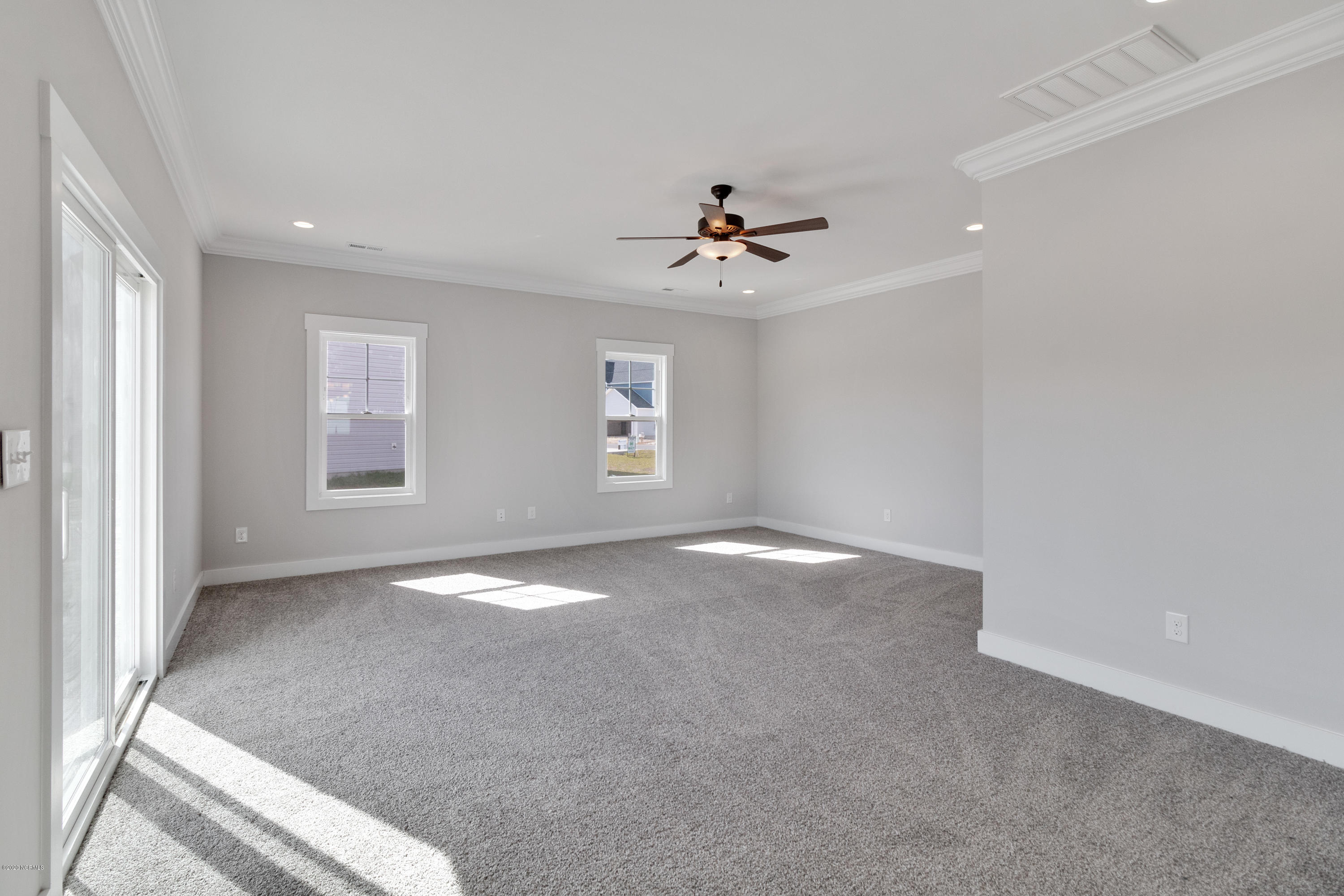 423 Elgin Road Hubert, NC 28539 - Photo 12 of 38 Similar Home