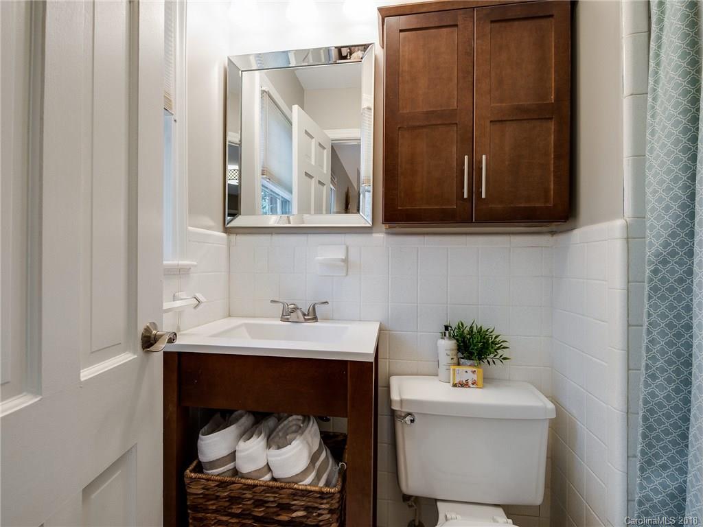5629 Seacroft Road, Unit 34 Charlotte, NC 28210 - Photo 17 of 22 Gallery Image 17