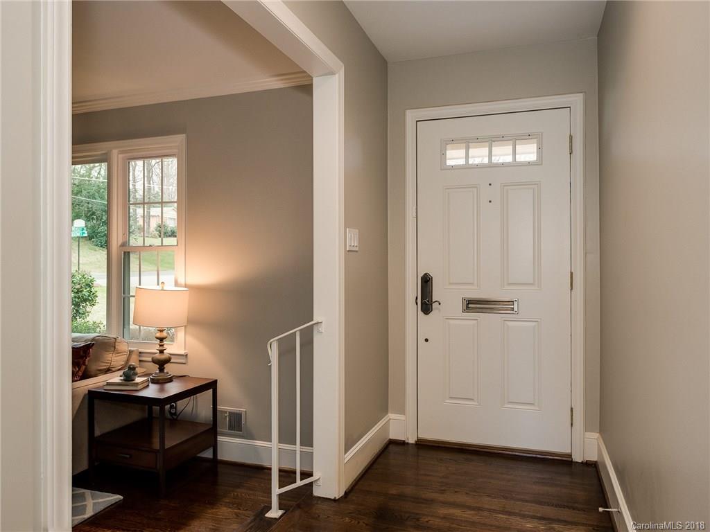 5629 Seacroft Road, Unit 34 Charlotte, NC 28210 - Photo 4 of 22 Gallery Image 4