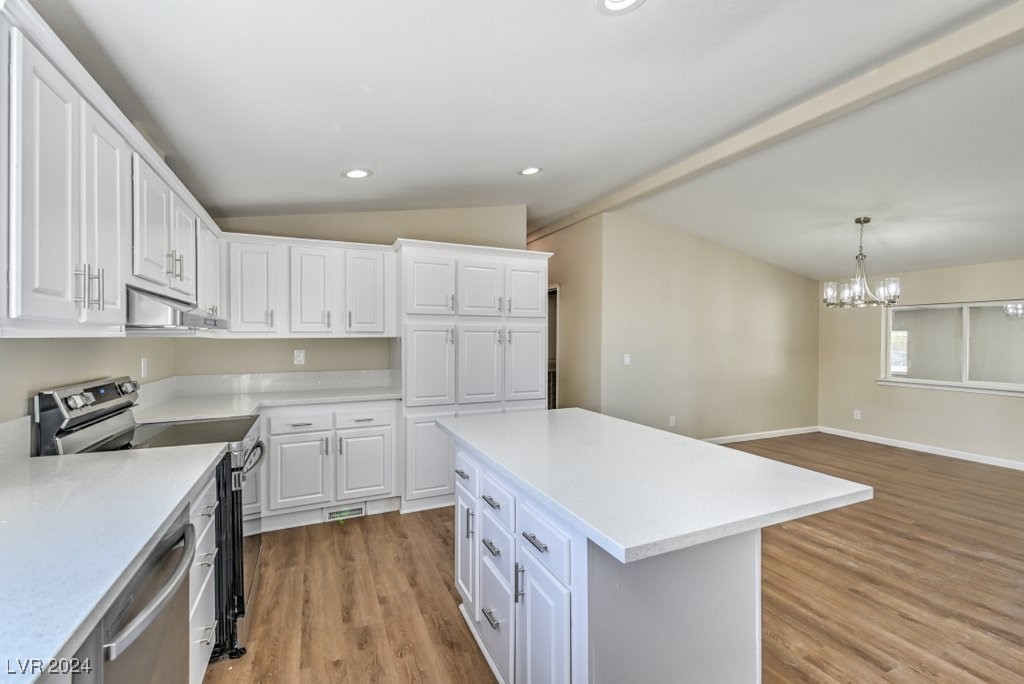 1410 East Gamebird Road Pahrump, NV 89048 - Photo 14 of 47 Kitchen