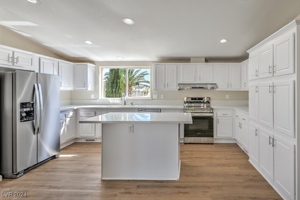 1410 East Gamebird Road Pahrump, NV 89048 - Photo 3 of 47 Kitchen