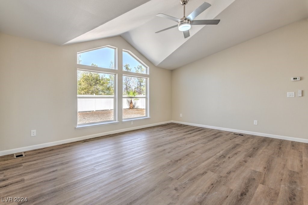 1410 East Gamebird Road Pahrump, NV 89048 - Photo 10 of 47 Living Room