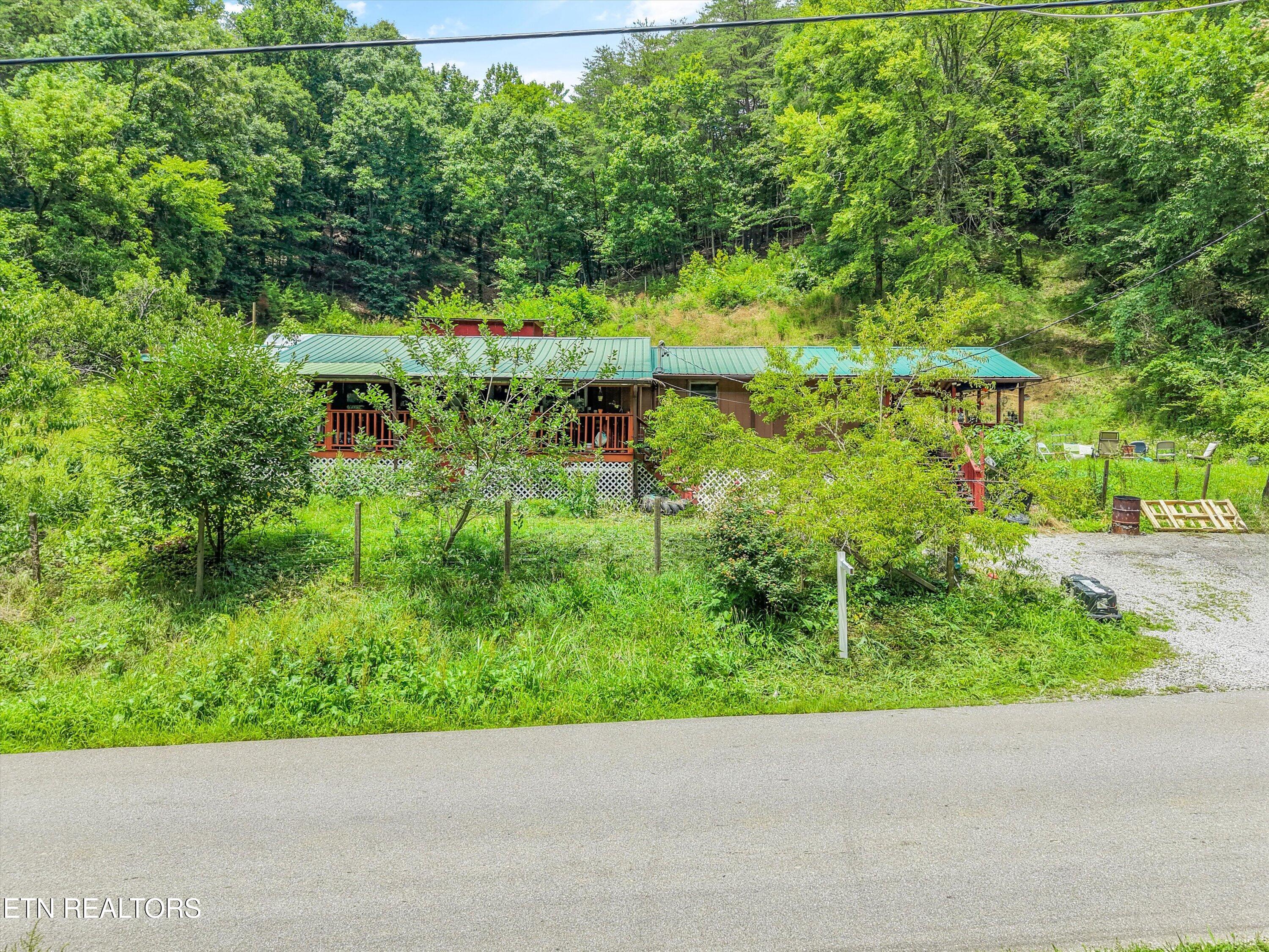 9122 Pickens Gap Road Knoxville, TN 37920 - Photo 31 of 34 02-9122 Pickens Gap Rd31