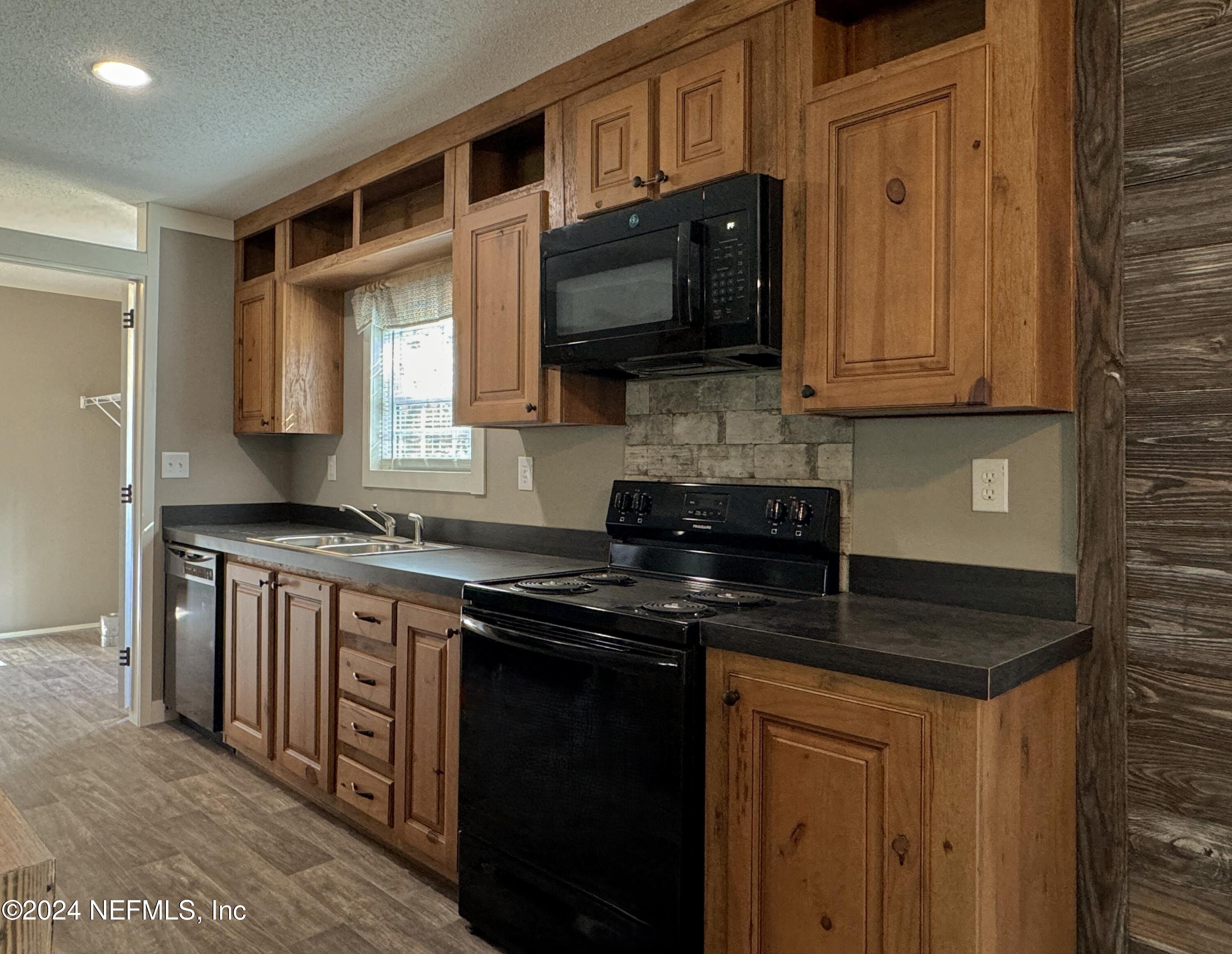 123 Domingo Road Satsuma, FL 32189 - Photo 11 of 25 13