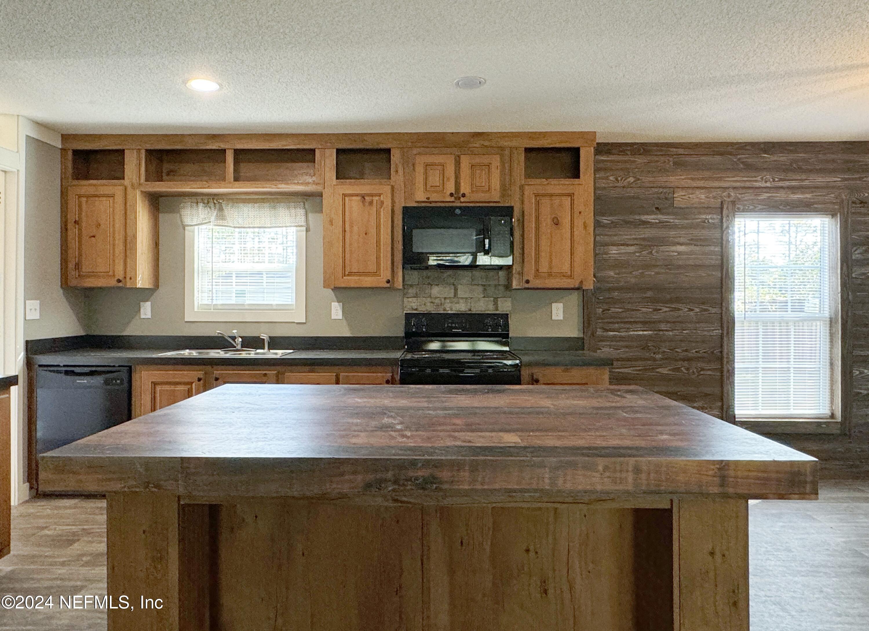 123 Domingo Road Satsuma, FL 32189 - Photo 12 of 25 14