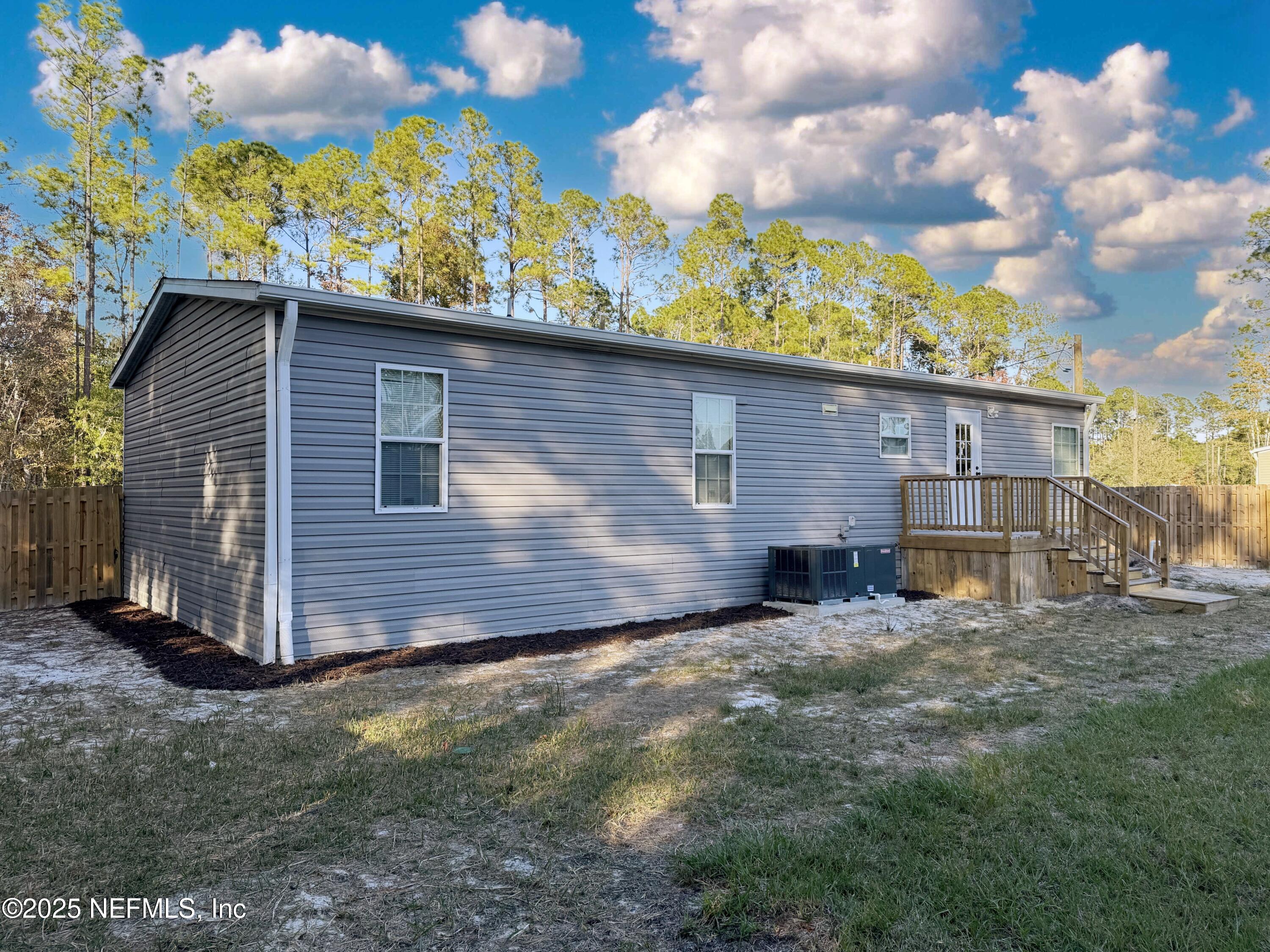 123 Domingo Road Satsuma, FL 32189 - Photo 3 of 25 4