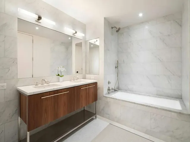 $2,950,000 | 90 Furman Street, Unit N805 | Brooklyn Heights