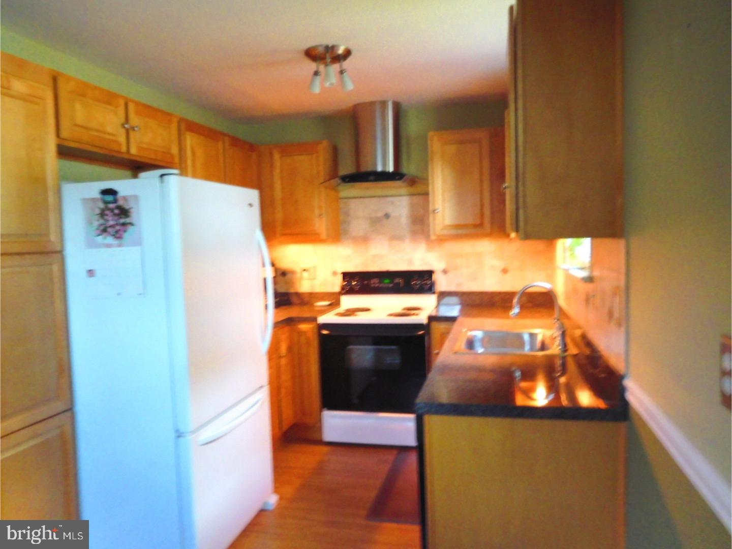 720 Newport Road Bristol, PA 19007 - Photo 15 of 23 Gallery Image 15
