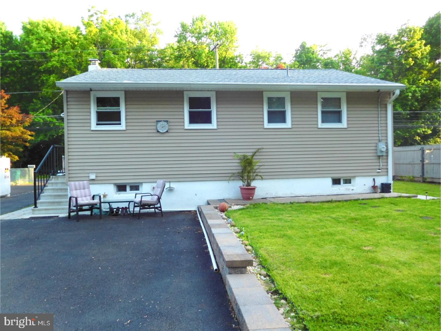 720 Newport Road Bristol, PA 19007 - Photo 20 of 23 Gallery Image 20