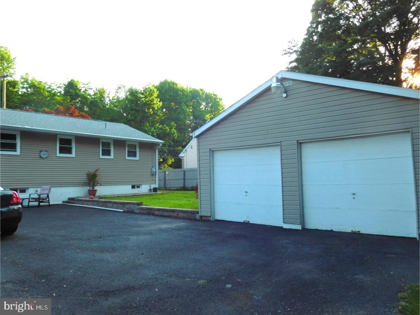 720 Newport Road Bristol, PA 19007 - Photo 22 of 23 Gallery Image 22