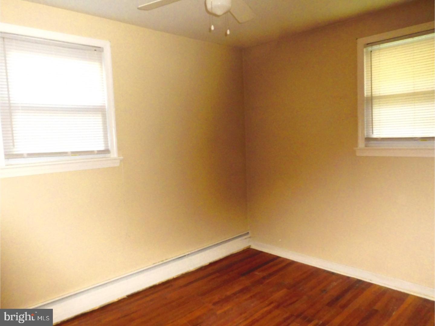720 Newport Road Bristol, PA 19007 - Photo 6 of 23 Gallery Image 6