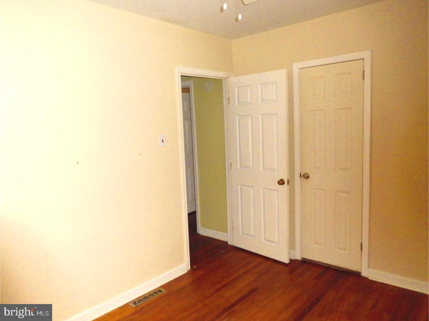 720 Newport Road Bristol, PA 19007 - Photo 7 of 23 Gallery Image 7