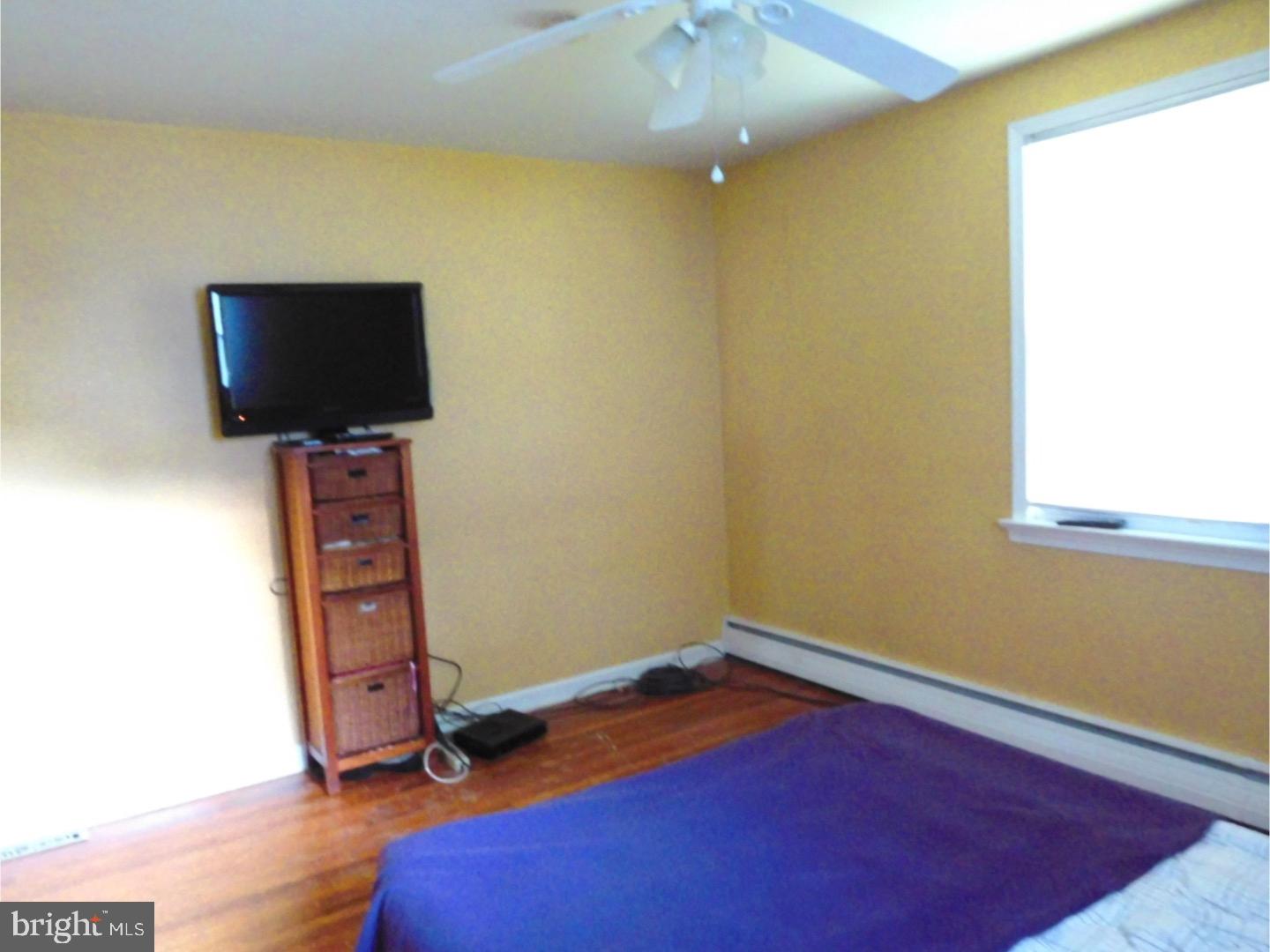 720 Newport Road Bristol, PA 19007 - Photo 9 of 23 Gallery Image 9