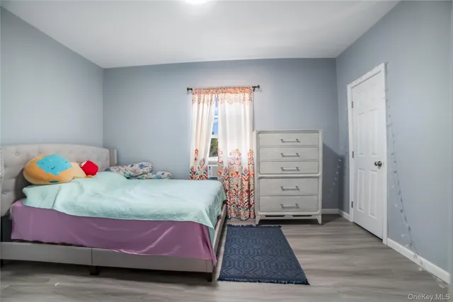 $939,000 | 7 Willis Avenue, Floral Park, NY 11001