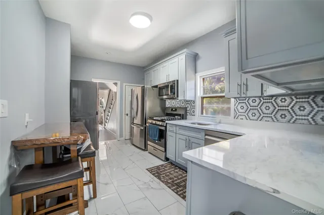 $939,000 | 7 Willis Avenue, Floral Park, NY 11001