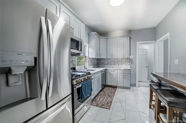 $939,000 | 7 Willis Avenue, Floral Park, NY 11001