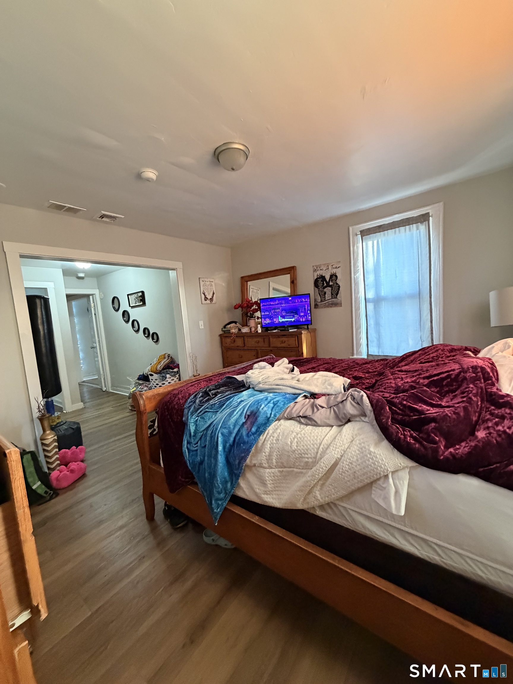 46 Arthur Street New Haven, CT 06519 - Photo 20 of 28 a bedroom with a bed and dresser