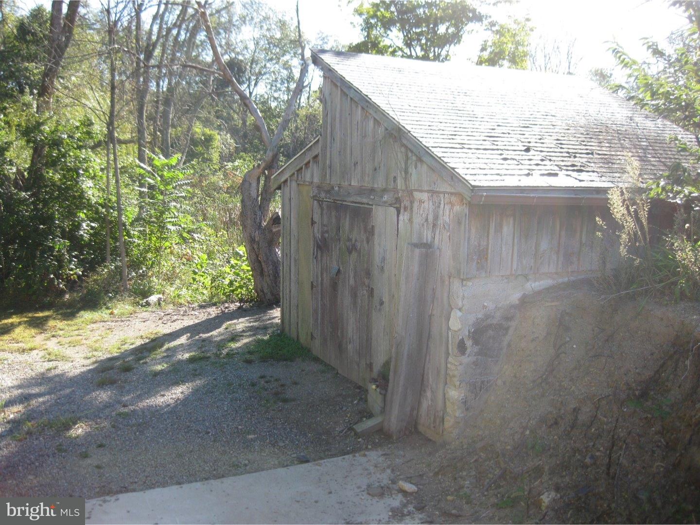 1222 Mountain Road Kempton, PA 19529 - Photo 17 of 25 Gallery Image 17